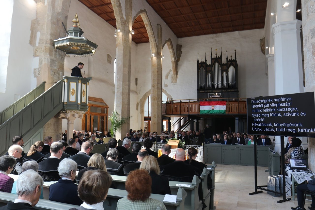 683541887_1382386823926175_47733181480459906_n