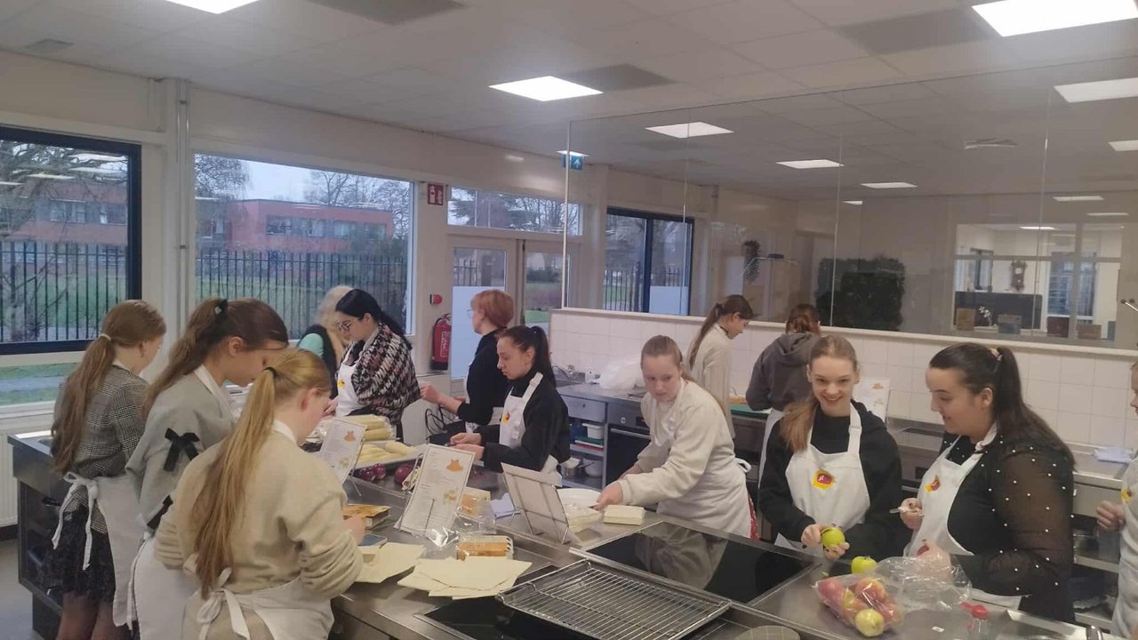 IMG-d0b8ec74b547a69fc3f5bd746f440145-V