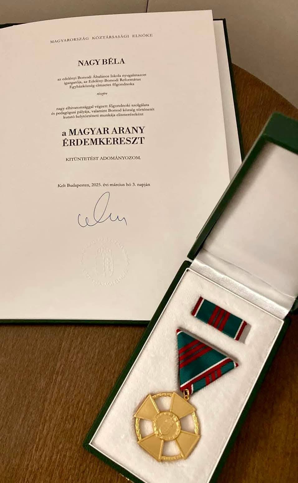 negy_bela_magyar_arany_erdemkereszt_2025_2