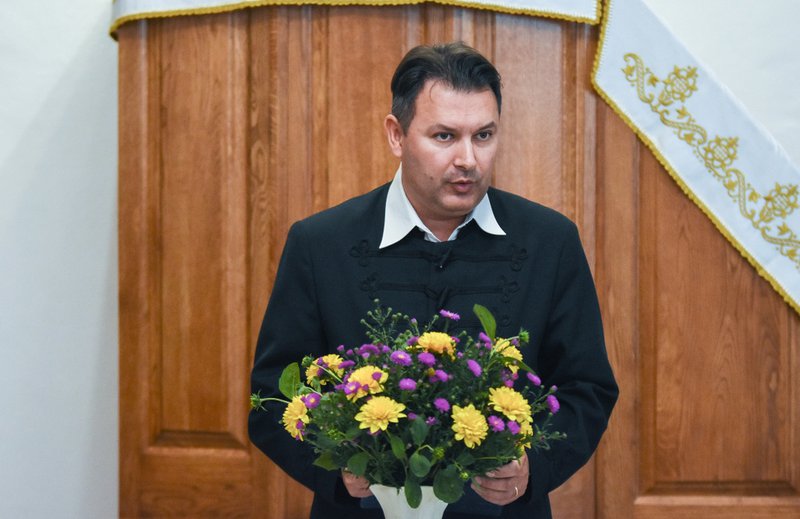 kép