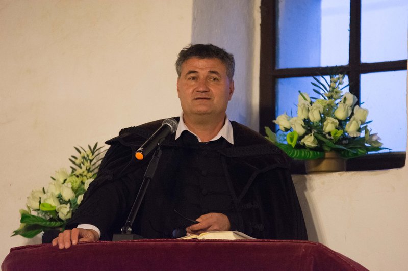 kép